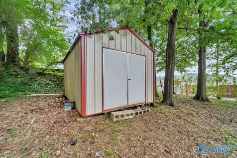 1109 Moore Avenue NW Cullman AL 35055