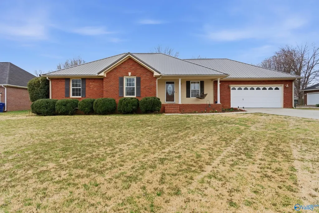112 Gerald Drive Hazel Green AL 35750