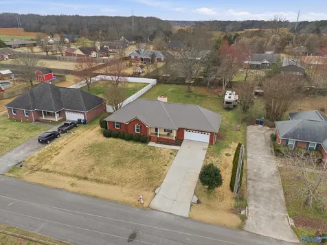 112 Gerald Drive Hazel Green AL 35750