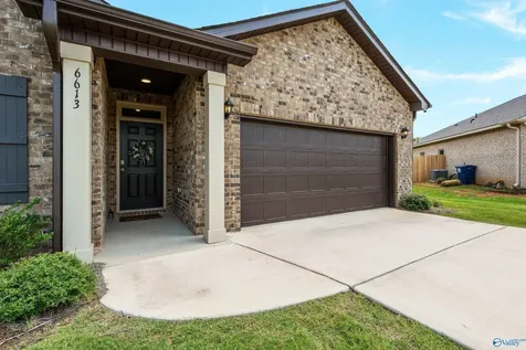 6613 Shearleaf Road NW Huntsville AL 35806