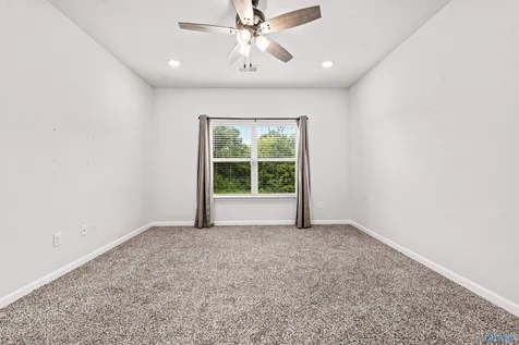 6613 Shearleaf Road NW Huntsville AL 35806