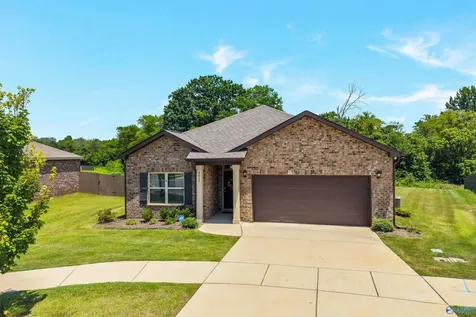 6613 Shearleaf Road NW Huntsville AL 35806