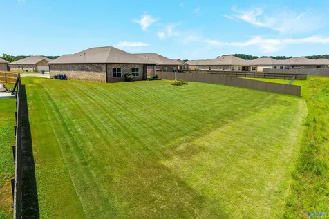 6613 Shearleaf Road NW Huntsville AL 35806