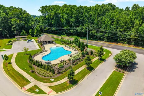 6613 Shearleaf Road NW Huntsville AL 35806