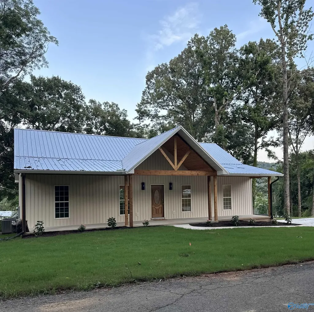 42 Dunsmore Drive Grant AL 35747