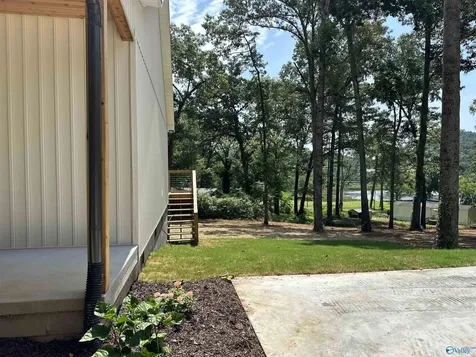 42 Dunsmore Drive Grant AL 35747