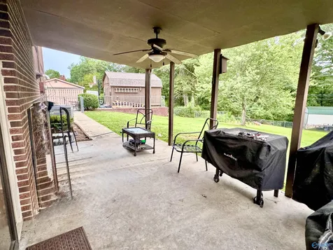 910 Brentwood Drive Cullman AL 35055