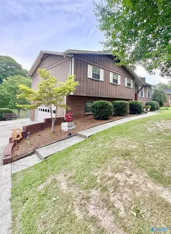 910 Brentwood Drive Cullman AL 35055