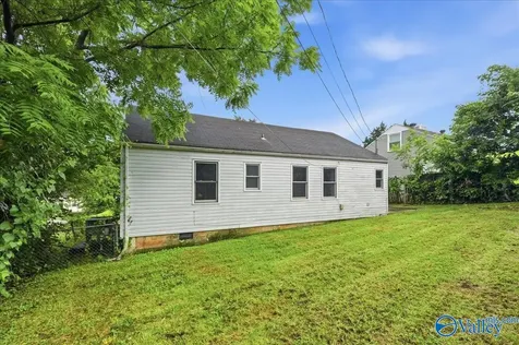 3910 Pine Avenue SW Huntsville AL 35805