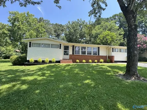 2617 Waltham Drive E Huntsville AL 35811