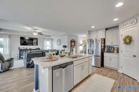 1107 Colonial Drive SW Cullman AL 35055