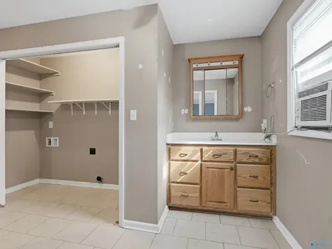 10008 Motter Drive Athens AL 35611