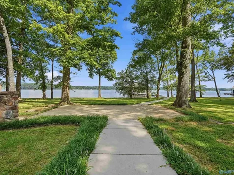 128 Floyd Circle Scottsboro AL 35769