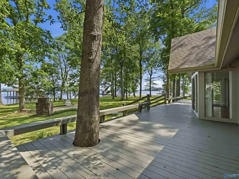 128 Floyd Circle Scottsboro AL 35769