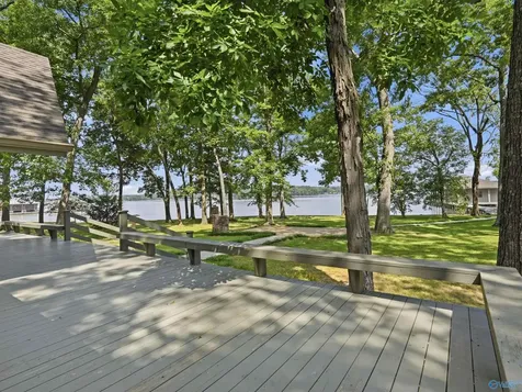 128 Floyd Circle Scottsboro AL 35769