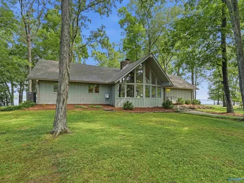 128 Floyd Circle Scottsboro AL 35769