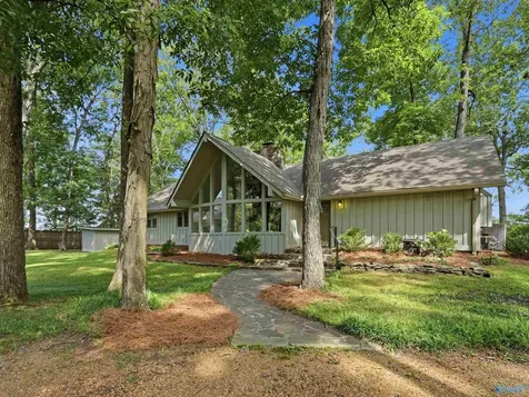 128 Floyd Circle Scottsboro AL 35769