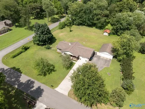 151 Sutton Drive Hazel Green AL 35750