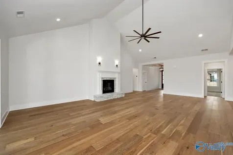 20931 Lakewood Drive Athens AL 35611