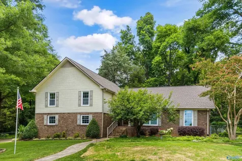 1301 Hiwan Trail Huntsville AL 35802