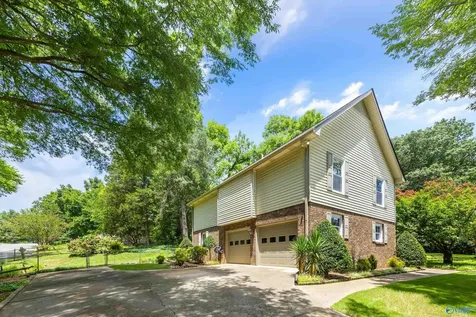1301 Hiwan Trail Huntsville AL 35802