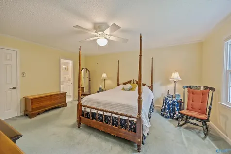 1301 Hiwan Trail Huntsville AL 35802