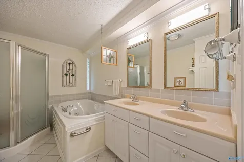1301 Hiwan Trail Huntsville AL 35802