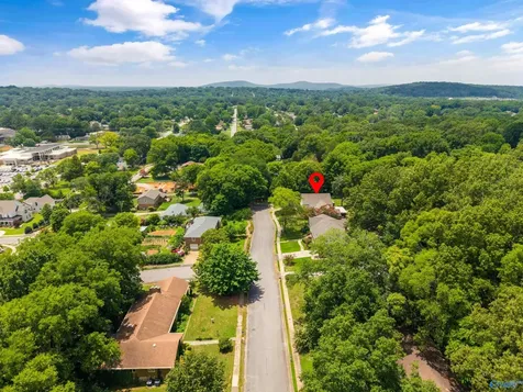 1301 Hiwan Trail Huntsville AL 35802