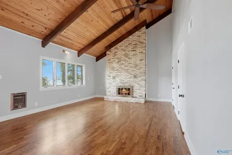 860 Snug Harbor Road Grant AL 35747