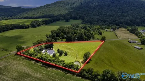 1121 Old Larkinsville Road Scottsboro AL 35768