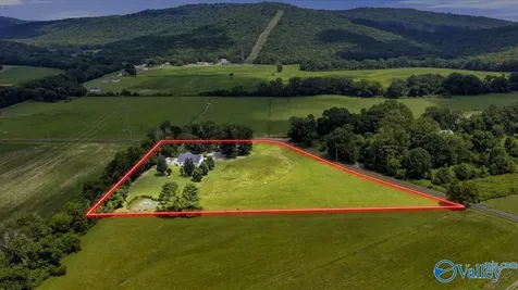 1121 Old Larkinsville Road Scottsboro AL 35768