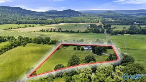 1121 Old Larkinsville Road Scottsboro AL 35768