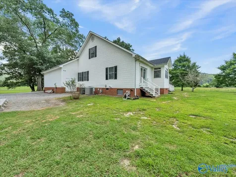 1121 Old Larkinsville Road Scottsboro AL 35768