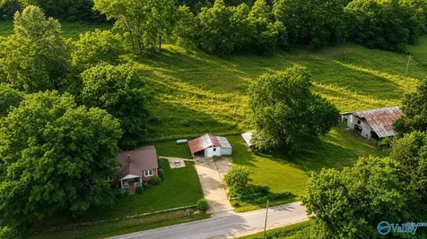 2039 Blackburn Road Cornersville TN 37047