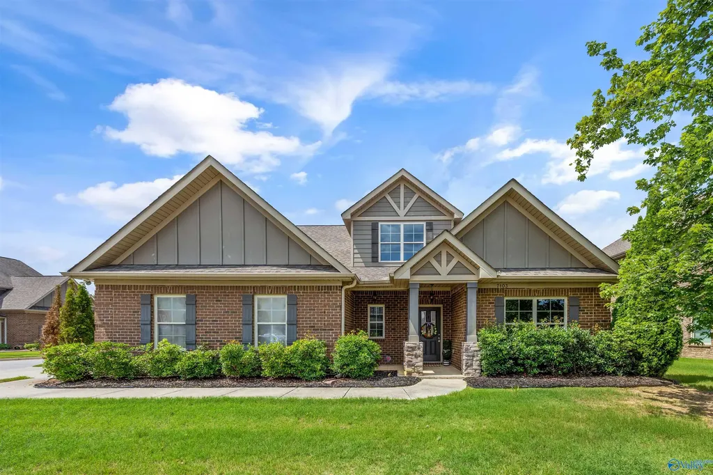 7103 Kingsbridge Lane SE Owens Cross Roads AL 35763