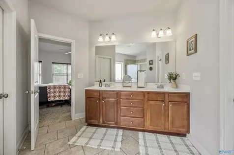 7103 Kingsbridge Lane SE Owens Cross Roads AL 35763