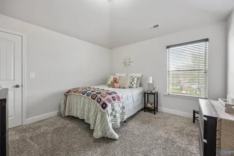 7103 Kingsbridge Lane SE Owens Cross Roads AL 35763