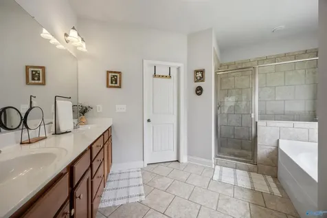 7103 Kingsbridge Lane SE Owens Cross Roads AL 35763