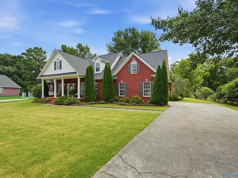 1013 Mill Race Circle Guntersville AL 35976