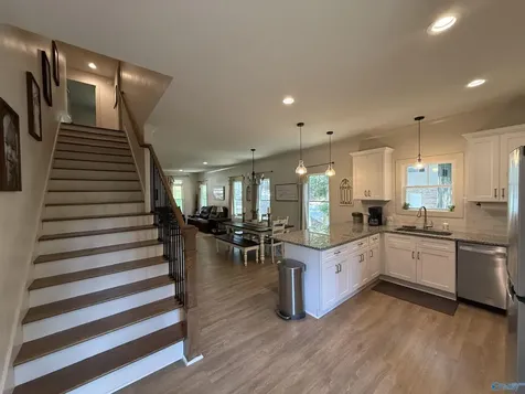 3606 Briarwood Lane Guntersville AL 35976