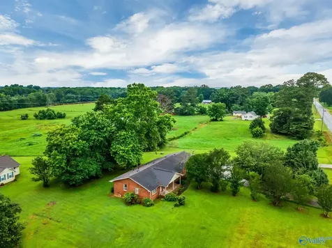 25484 Nick Davis Road Athens AL 35613