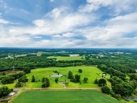 25484 Nick Davis Road Athens AL 35613