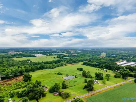 25484 Nick Davis Road Athens AL 35613