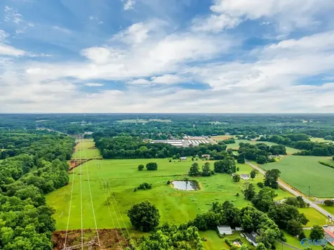 25484 Nick Davis Road Athens AL 35613