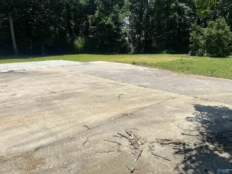 20290 Looney Road Athens AL 35613