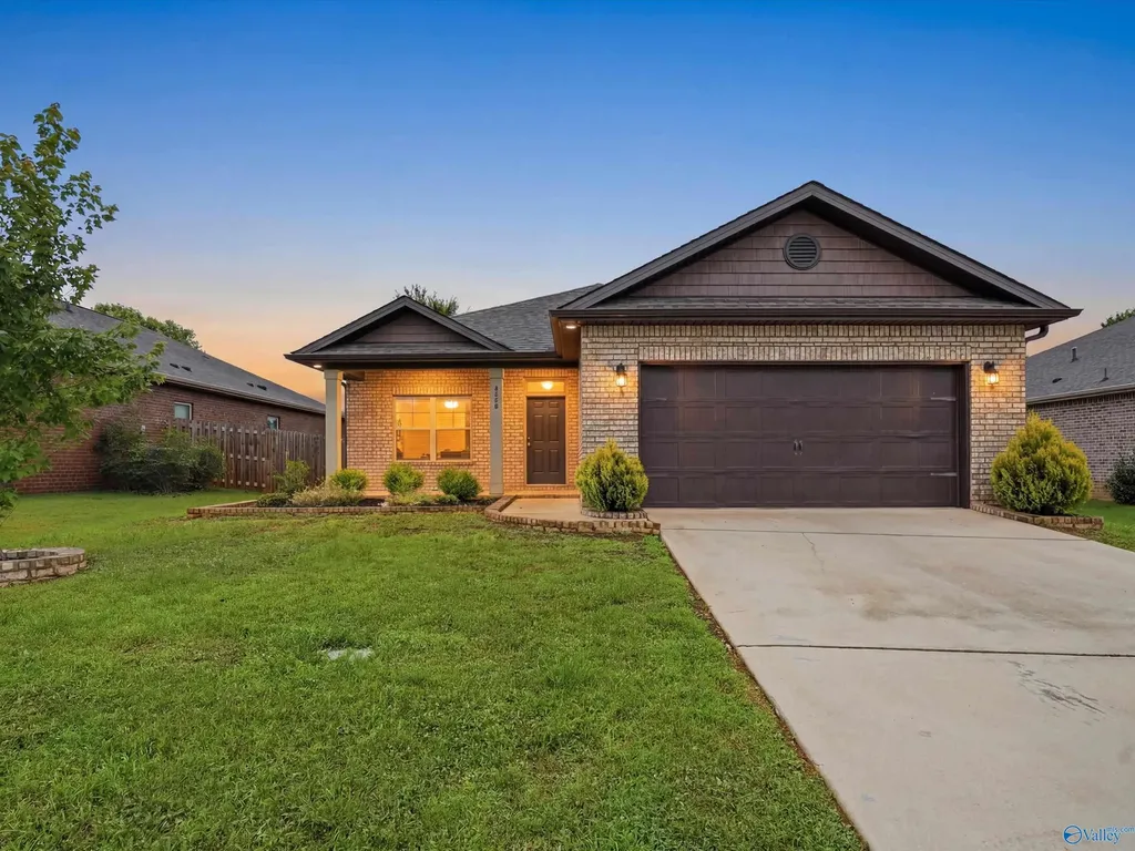 210 Poplar Hollow Drive Harvest AL 35749