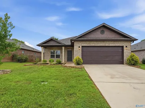 210 Poplar Hollow Drive Harvest AL 35749