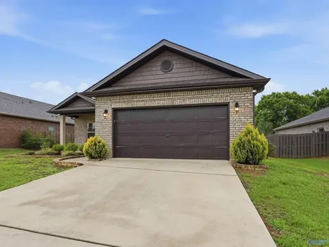 210 Poplar Hollow Drive Harvest AL 35749