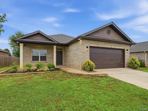 210 Poplar Hollow Drive Harvest AL 35749