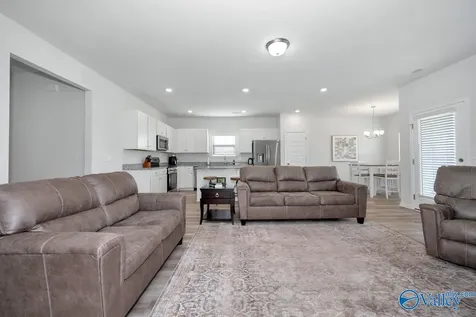 18541 Oxbow Lane Athens AL 35613